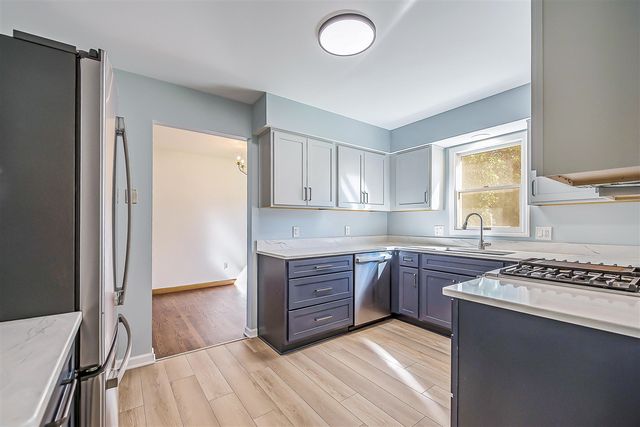 5712 Meadowview Street, Ypsilanti, MI 48197