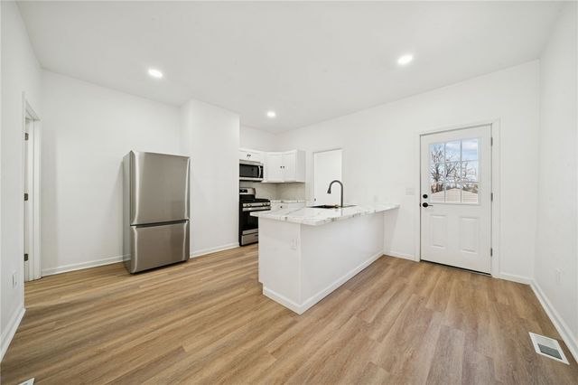 5604 Price Way, Stanton Heights, PA 15201