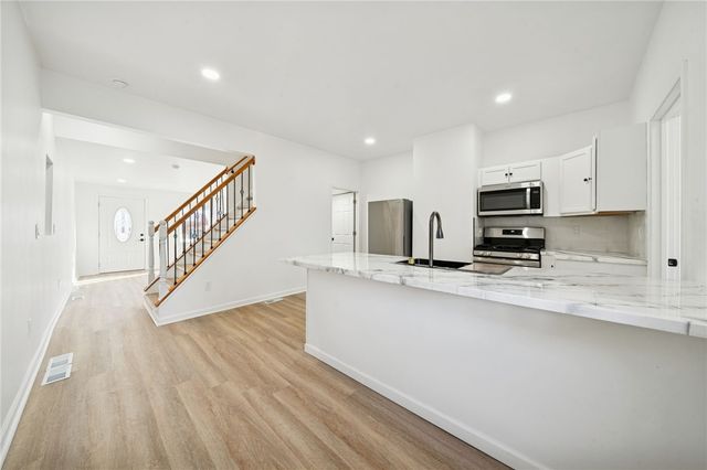 5604 Price Way, Stanton Heights, PA 15201