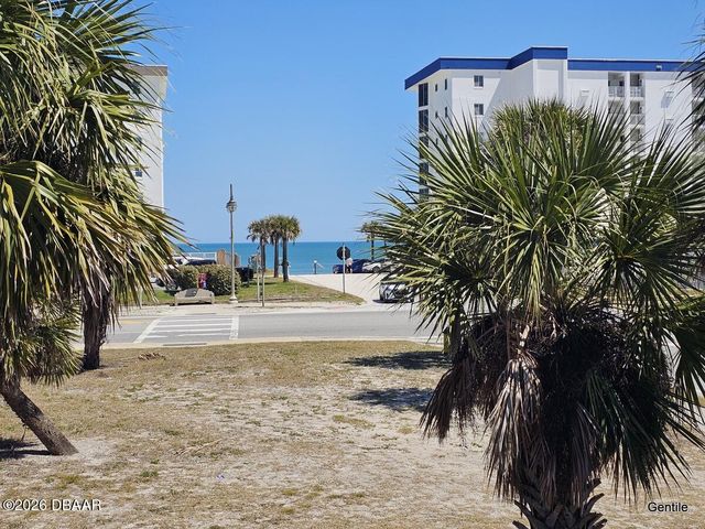 125 Demotte Avenue, Daytona Beach, FL 32118