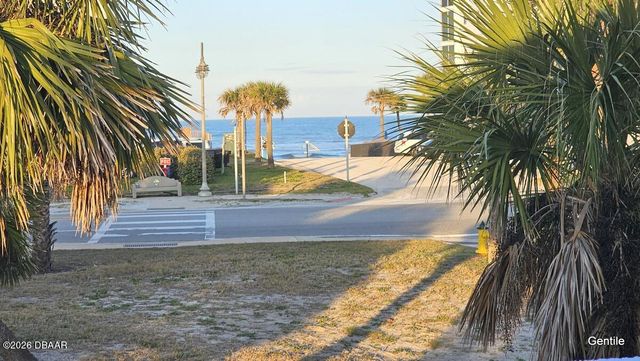 125 Demotte Avenue, Daytona Beach, FL 32118