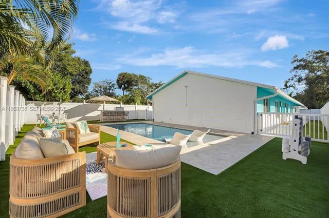 1319 SW 30th St B, Fort Lauderdale, FL 33315