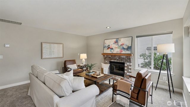 1909 Highpoint Street, Enumclaw, WA 98022