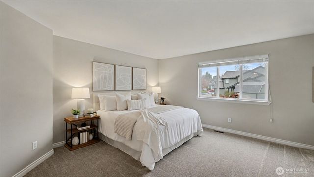 1909 Highpoint Street, Enumclaw, WA 98022