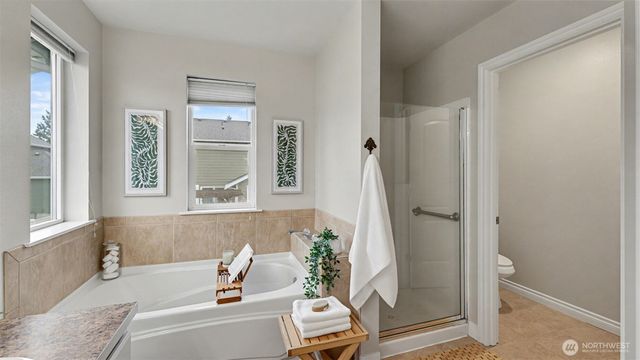 1909 Highpoint Street, Enumclaw, WA 98022