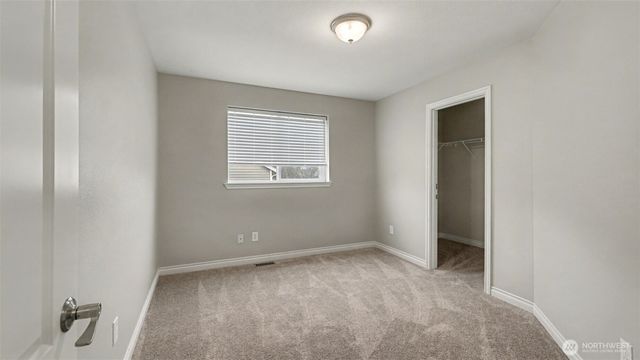 1909 Highpoint Street, Enumclaw, WA 98022