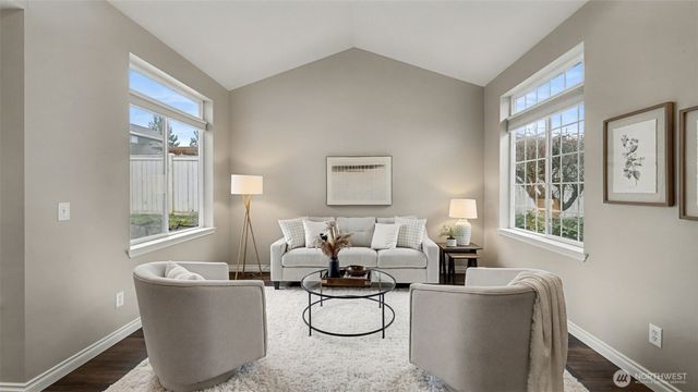 1909 Highpoint Street, Enumclaw, WA 98022