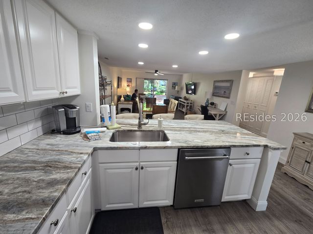 26 S Forest Beach Dr Apt 62, Hilton Head Island, SC 29928