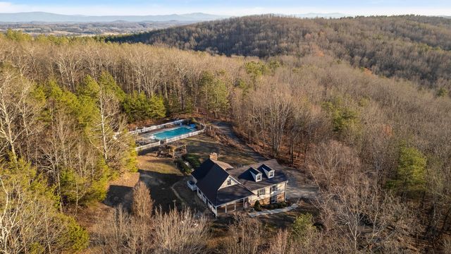 345 Potter Place Road NW, Charleston, TN 37310