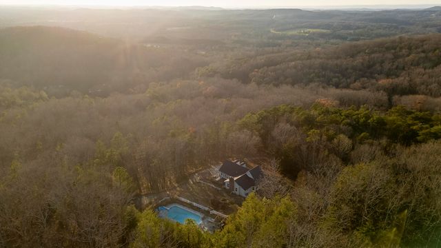 345 Potter Place Road NW, Charleston, TN 37310