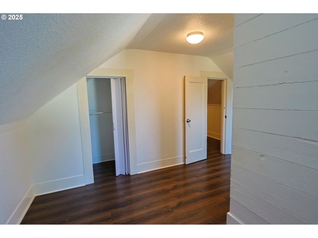 1194 Oregon Ave, Coos Bay, OR 97420