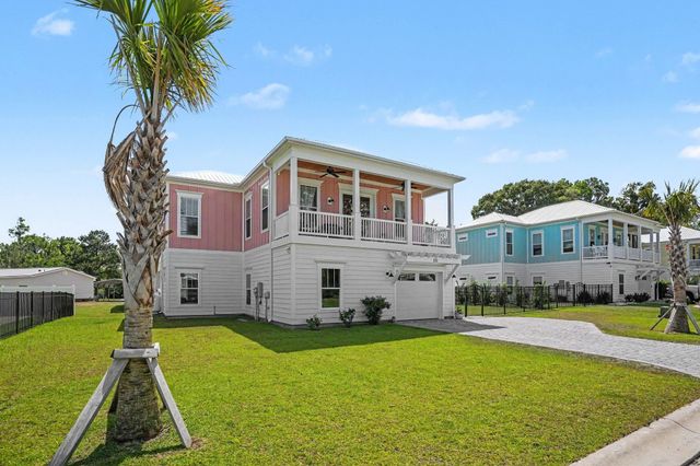 151 McIlroy Ct., Murrells Inlet, SC 29576