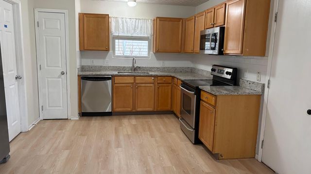 133 Feathertip Lane, Lewis Center, OH 43035