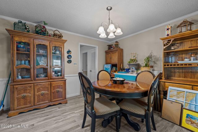 198 Mary Ella Road, Harkers Island, NC 28531