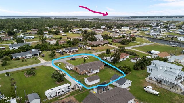 198 Mary Ella Road, Harkers Island, NC 28531
