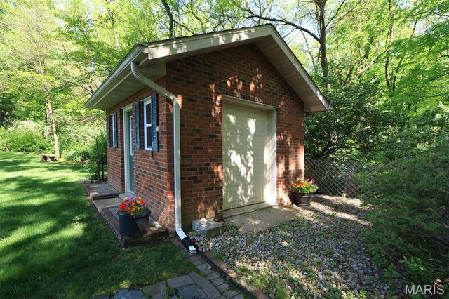 610 N Harrison Street, Trenton, IL 62293