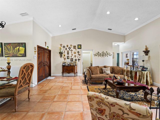 16828 NW 83rd Pl, Miami Lakes, FL 33016