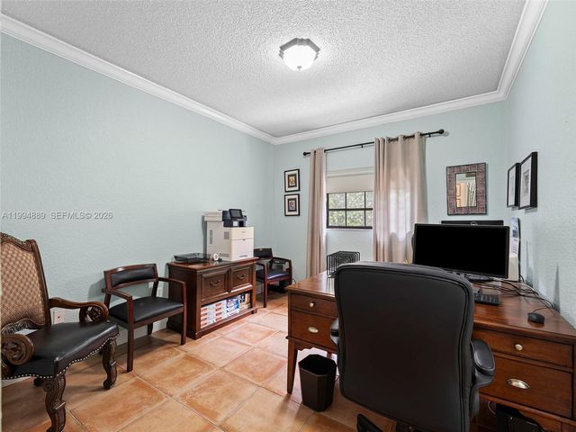 16828 NW 83rd Pl, Miami Lakes, FL 33016