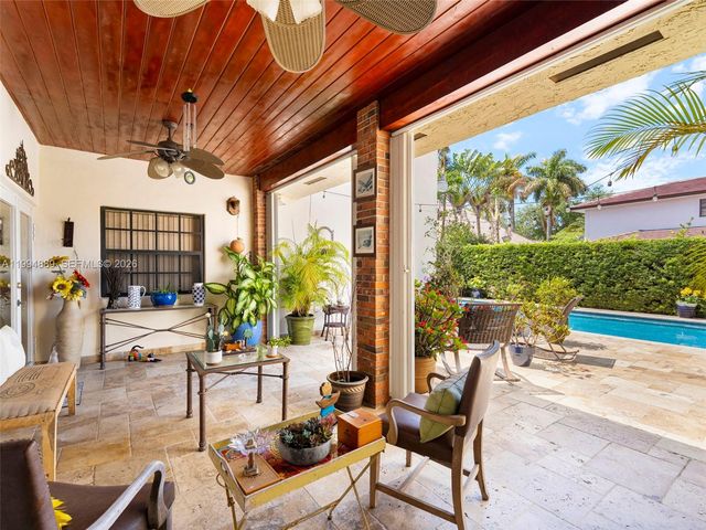 16828 NW 83rd Pl, Miami Lakes, FL 33016