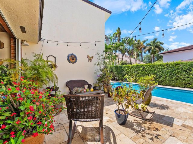 16828 NW 83rd Pl, Miami Lakes, FL 33016