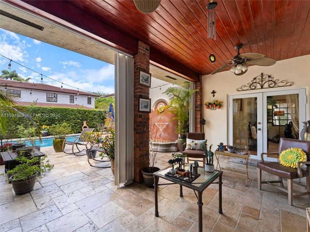 16828 NW 83rd Pl, Miami Lakes, FL 33016