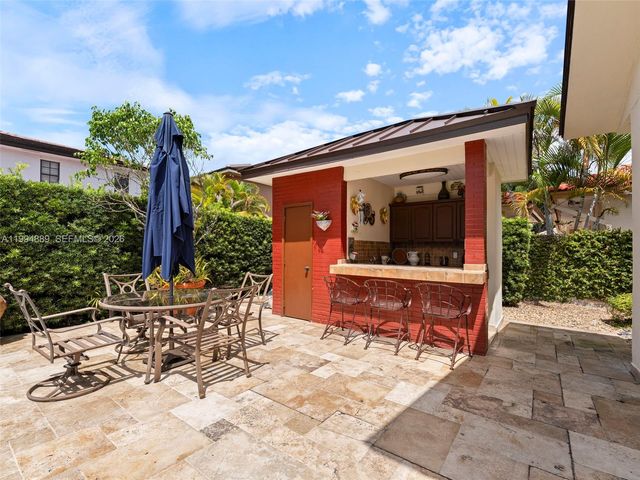 16828 NW 83rd Pl, Miami Lakes, FL 33016