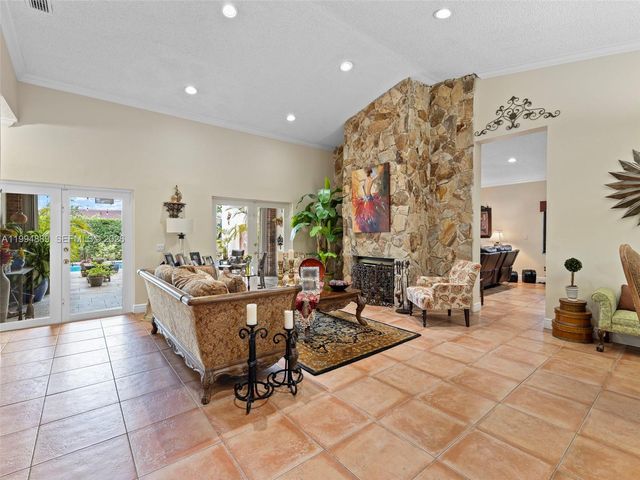 16828 NW 83rd Pl, Miami Lakes, FL 33016