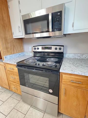 430 College Manor, Harrodsburg, KY 40330