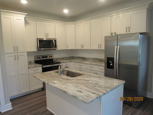 75 S Sand Palm Road, Freeport, FL 32439