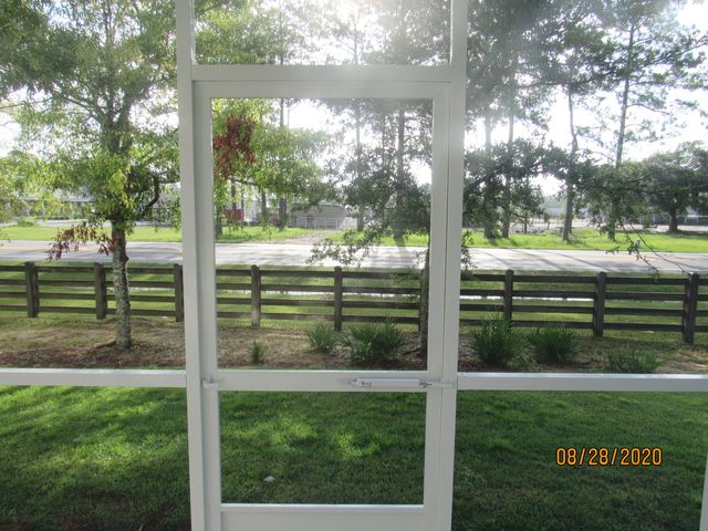 75 S Sand Palm Road, Freeport, FL 32439