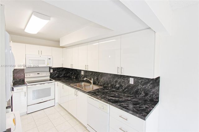 5800 SW 127th Ave 2112, Miami, FL 33183
