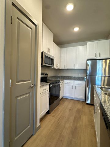 691 Union Chapel RD A2, Cedar Creek, TX 78612