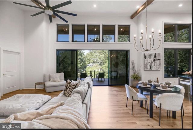 1440 DRUMMER HILL RD, Front Royal, VA 22630