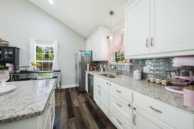 1004 San Jacinto Street, Terrell, TX 75160