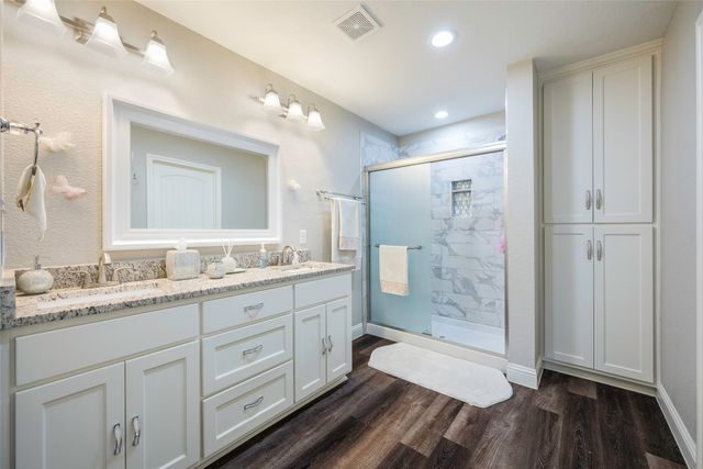 1004 San Jacinto Street, Terrell, TX 75160