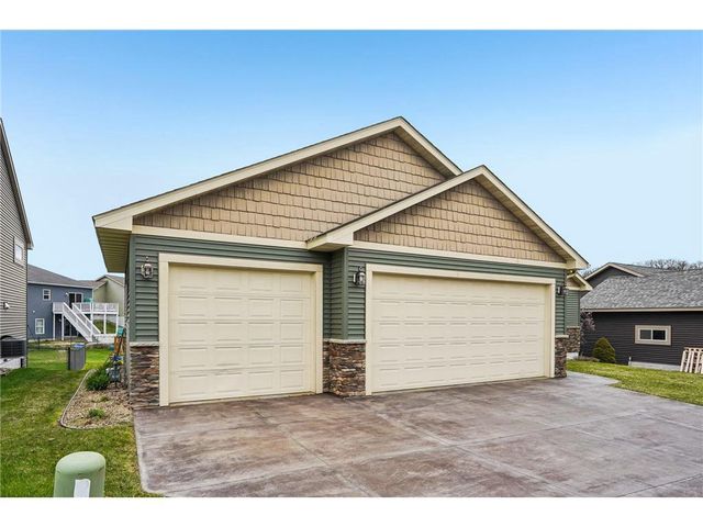 298 Steelhead Drive, River Falls, WI 54022