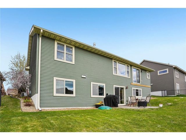 298 Steelhead Drive, River Falls, WI 54022