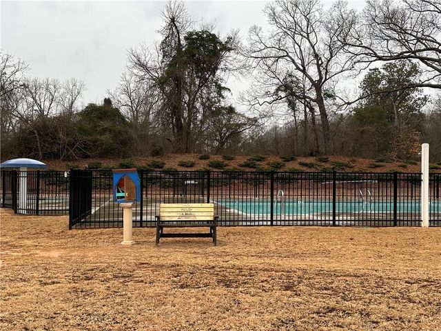 38 Walnut Grove Way, Pendergrass, GA 30567