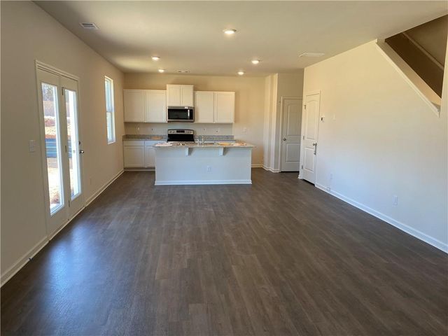 38 Walnut Grove Way, Pendergrass, GA 30567