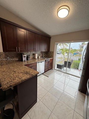 6950 NW 173rd Dr 2202, Hialeah, FL 33015