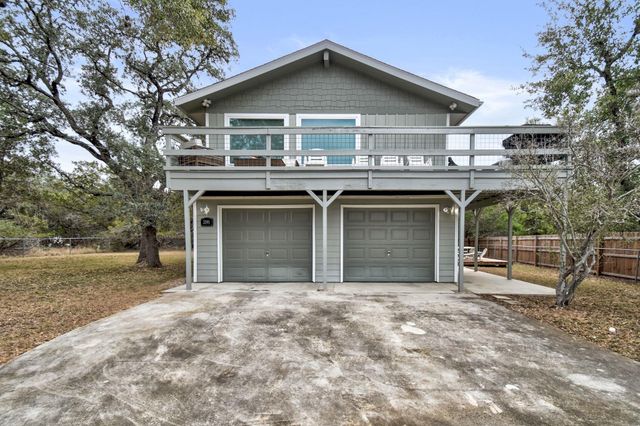 2591 Lakeshore DR, Canyon Lake, TX 78133