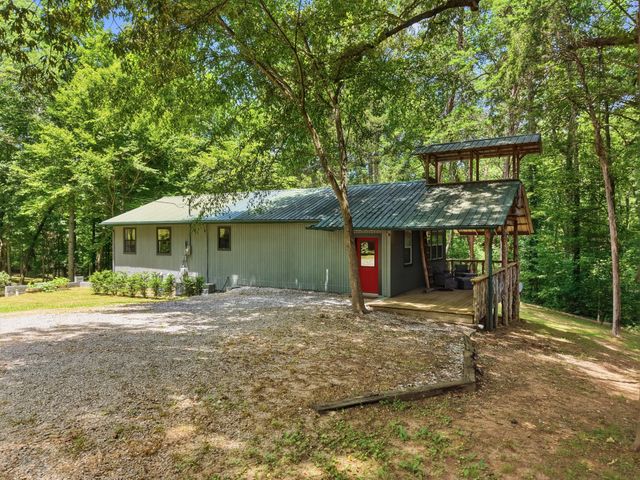 2543 S Bunker Hill Rd, Sparta, TN 38583