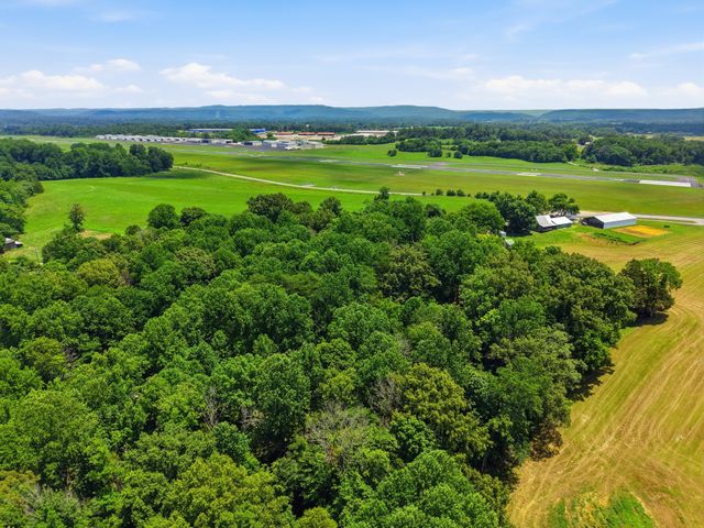 2543 S Bunker Hill Rd, Sparta, TN 38583