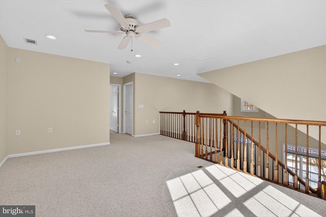 21 GLOBEFLOWER LN, Princeton Junction, NJ 08550