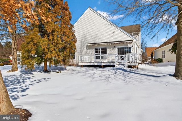 21 GLOBEFLOWER LN, Princeton Junction, NJ 08550