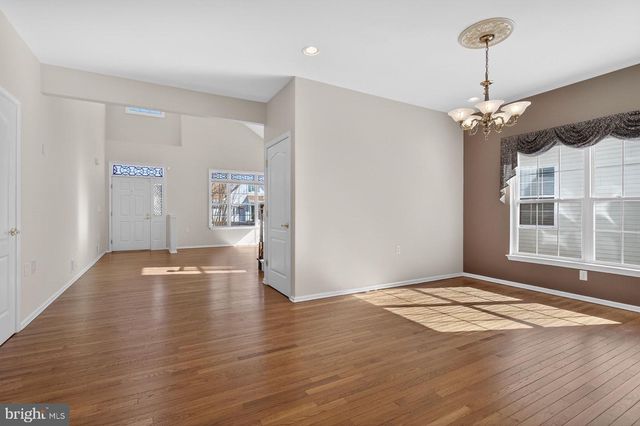 21 GLOBEFLOWER LN, Princeton Junction, NJ 08550