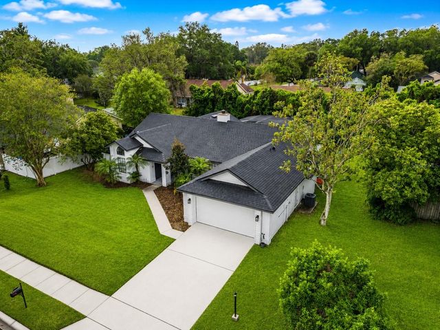 1012 WILLA LAKE CIRCLE, Oviedo, FL 32765