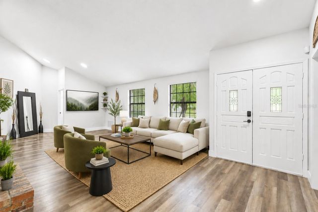 1012 WILLA LAKE CIRCLE, Oviedo, FL 32765