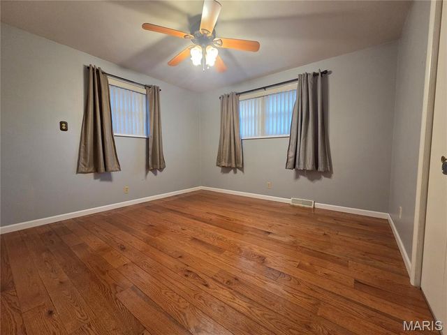 425 Sanders Street, Bethalto, IL 62010