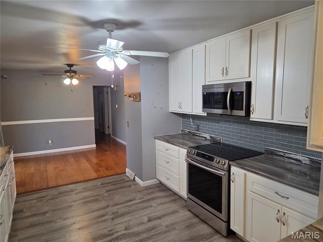 425 Sanders Street, Bethalto, IL 62010